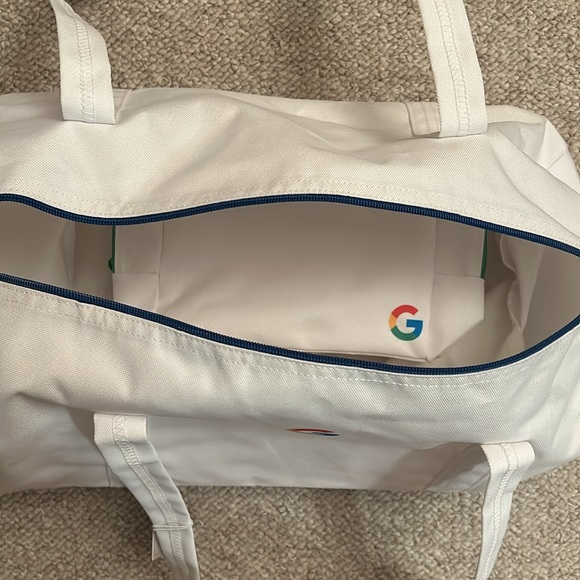 Brand New Google Duffle Bag AND Small Bag - NWT - Picture 6 of 14